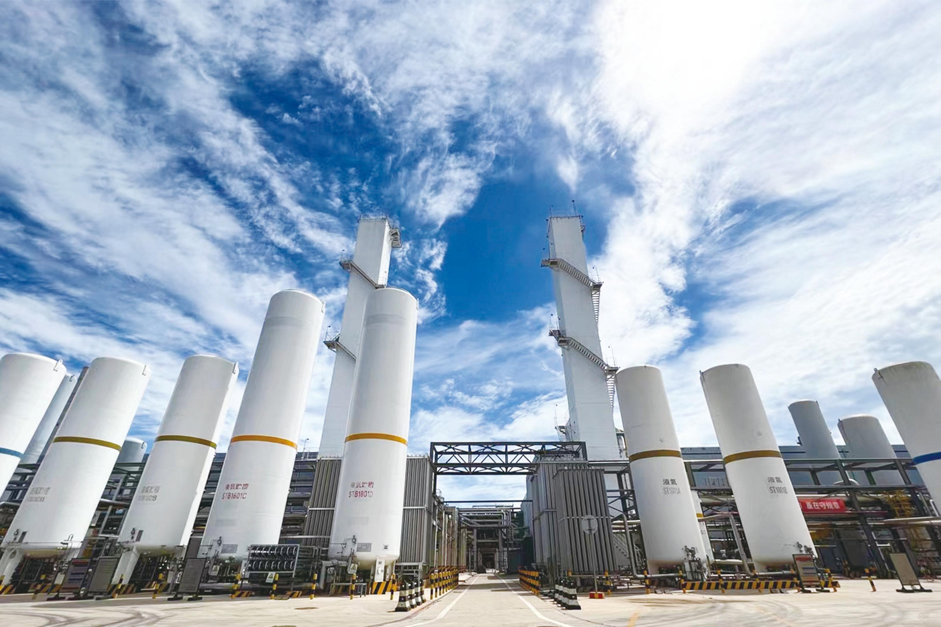 “兩高”行業(ye)核查組到海(hǎi)灣化學核查(cha)指導